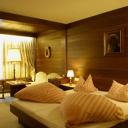 Отель Sporthotel St. Anton 4*