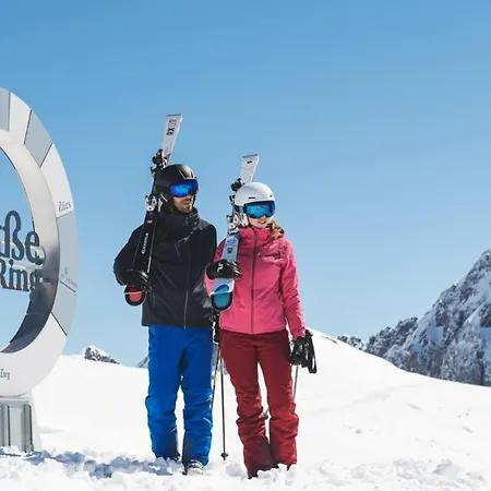 Sporthotel St. Anton 호텔