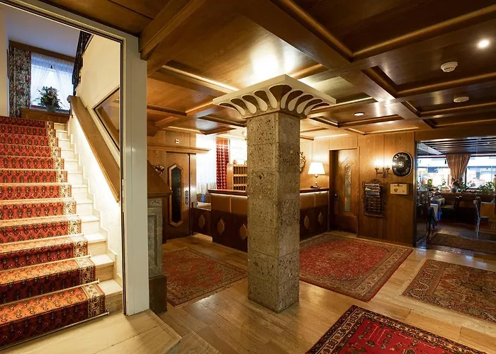 호텔 Sporthotel St. Anton 4*